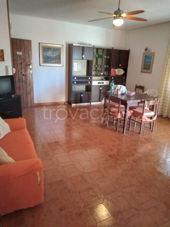 Appartamento in in vendita da privato a Roseto Capo Spulico via Bari, 8