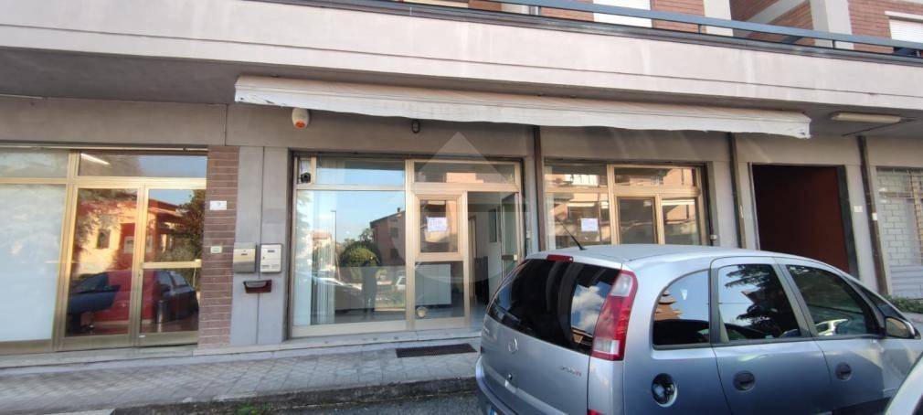 Ufficio in vendita a Bastia Umbra via alcide de gasperi