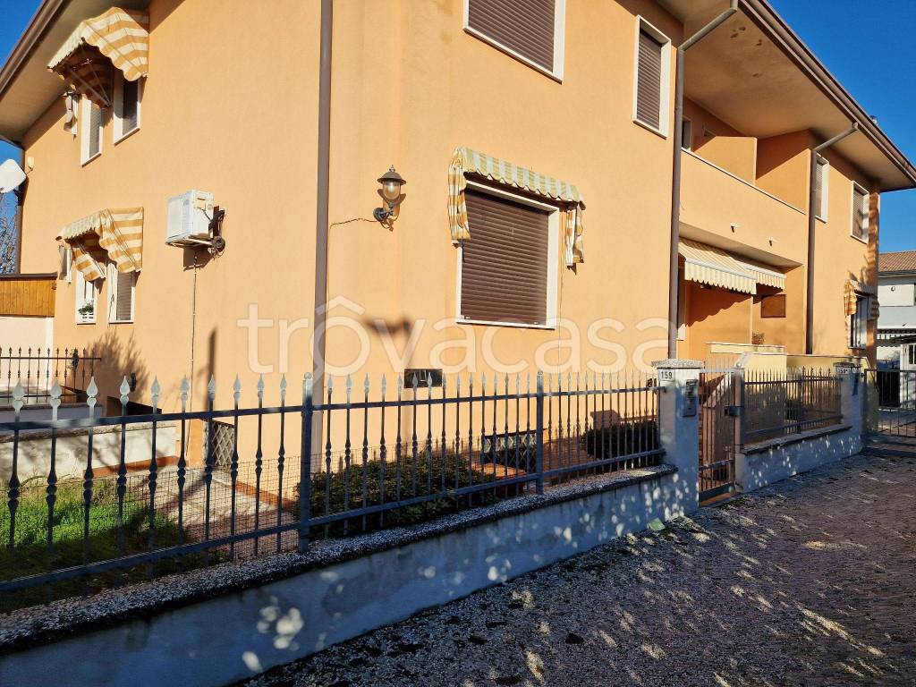 Villa Bifamiliare in in vendita da privato a Solesino via Fratelli Cervi, 159