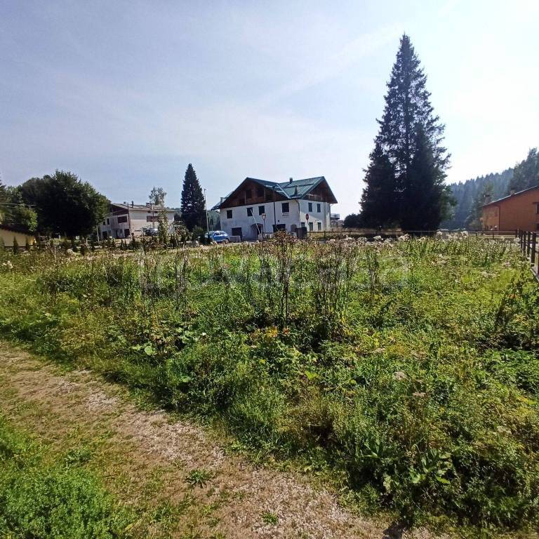 Terreno Residenziale in vendita a Lusiana Conco via Galgi