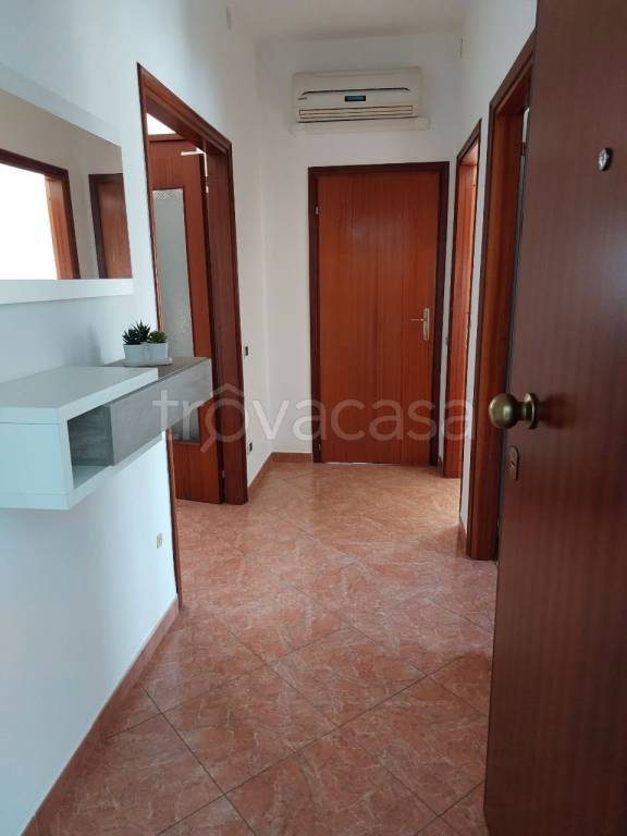Appartamento in in vendita da privato a Lendinara via Pietro Nenni, 2