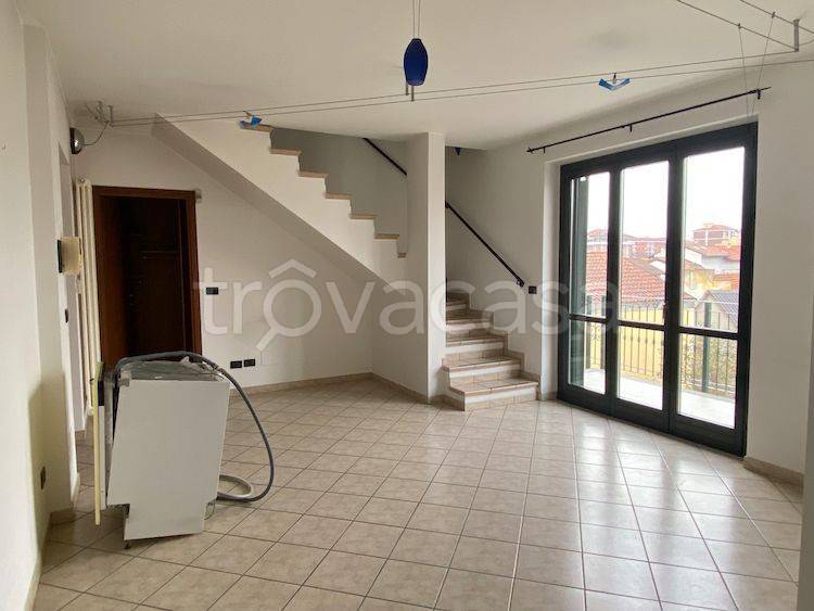 Appartamento in in vendita da privato a Chivasso via Giovanni Martino Spanzotti, 6