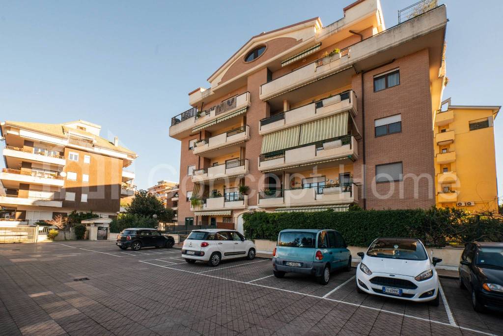 Appartamento in vendita a Velletri via Vittorio Marandola, 9