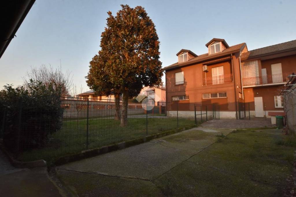 Villa in vendita a Settala via Roma, 31