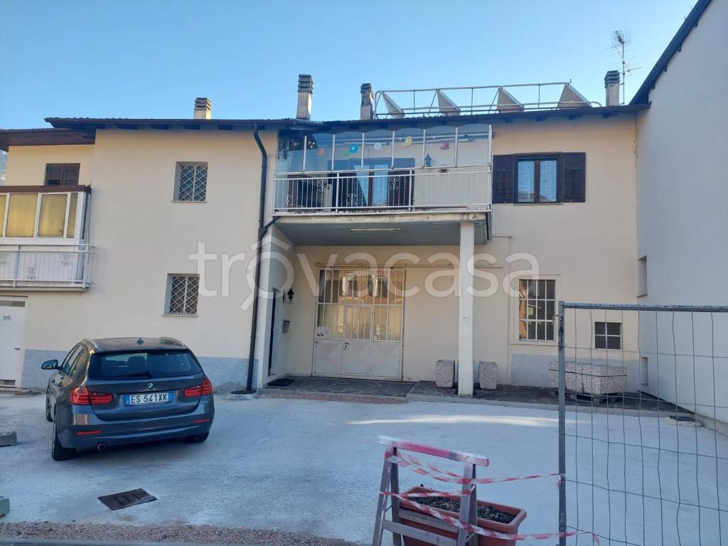 Casa Indipendente in vendita a Trento via Ezio Maccani