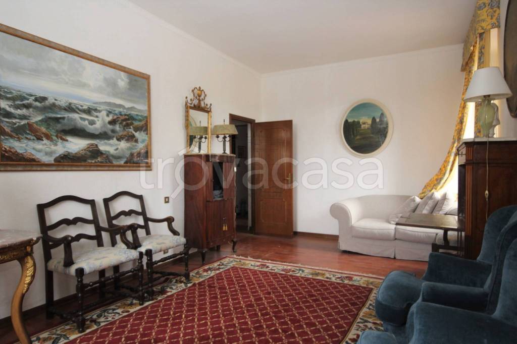 Appartamento in vendita a Lucca via della Chiesa ix, 348