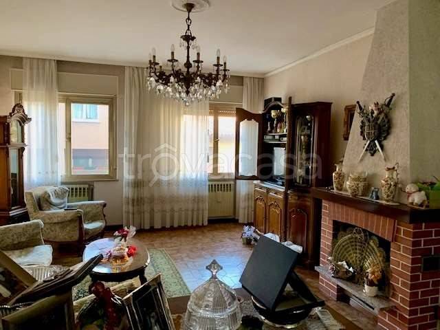 Appartamento in vendita a Monfalcone via Giacich, 10