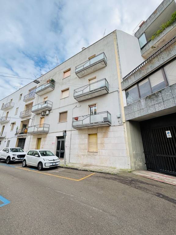 Appartamento in vendita a Lecce via Giuseppe Parini, 4