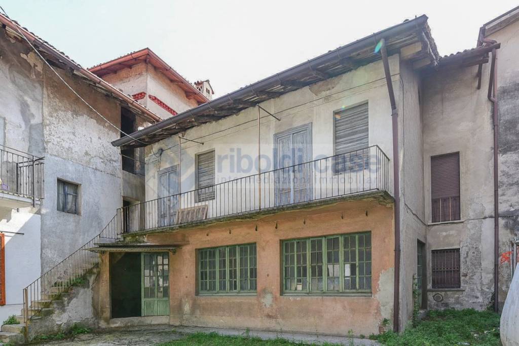 Villa in vendita a Giussano via cimarosa