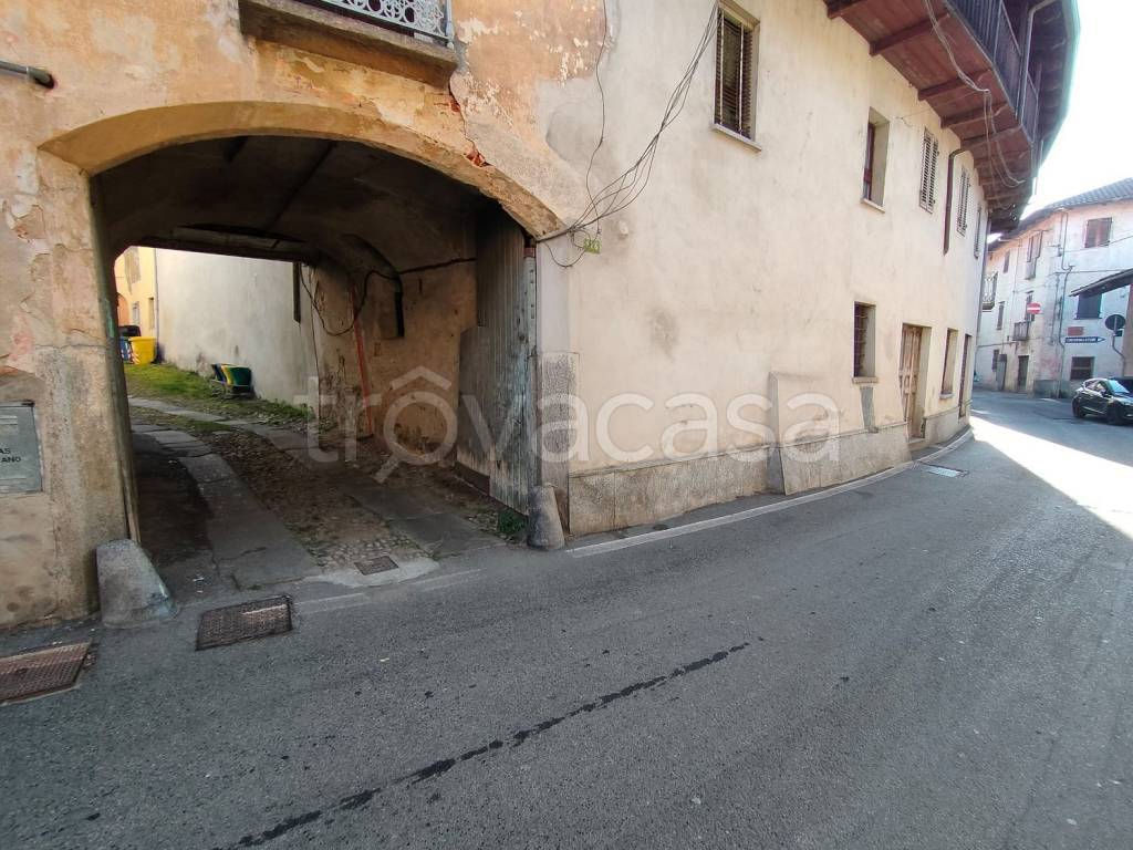 Garage in vendita a Castellamonte via Massimo d'Azeglio
