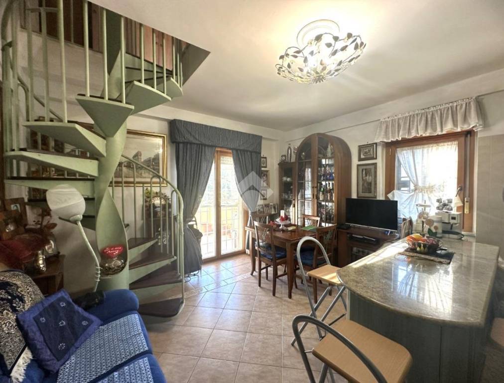 Appartamento in vendita a Nettuno via delle Sterlizie, 49