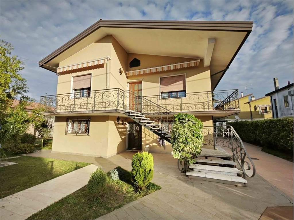 Villa in vendita a Venezia via Parolari, 24