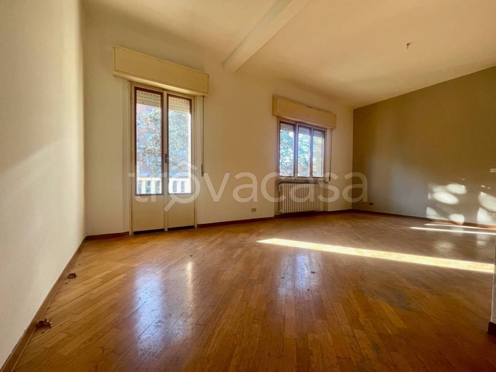 Appartamento in vendita a Reggio nell'Emilia via codro