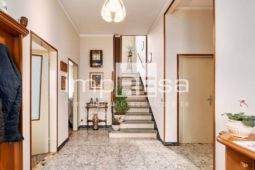 Casa Indipendente in vendita a Paese via Ortigara