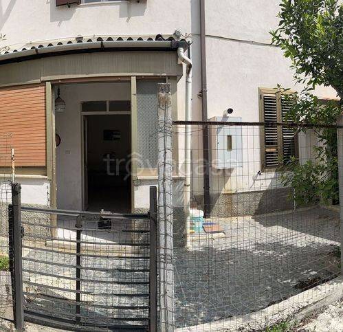 Villa in vendita a Torre de' Passeri via Giuseppe Garibaldi