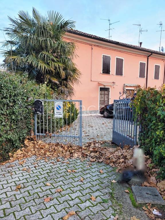 Villa Bifamiliare in vendita a Ferrara via Buttifredo, 94