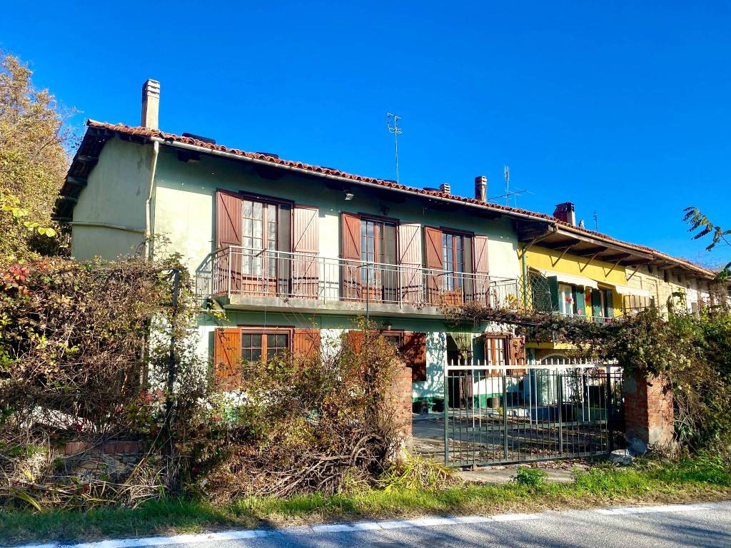 Rustico in vendita a Murazzano frazione Mellea, 39a