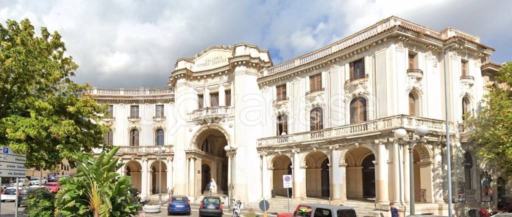 Negozio in vendita a Messina galleria Vittorio Emanuele III