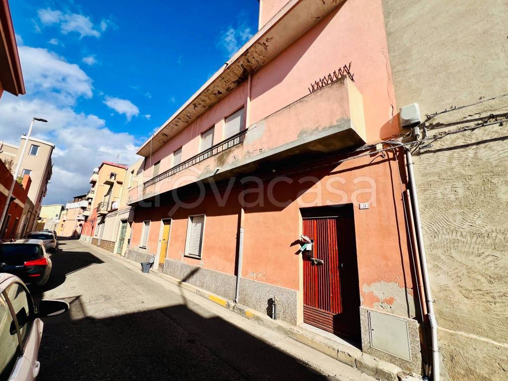 Appartamento in vendita a Quartu Sant'Elena via Luigi Pirandello, 11