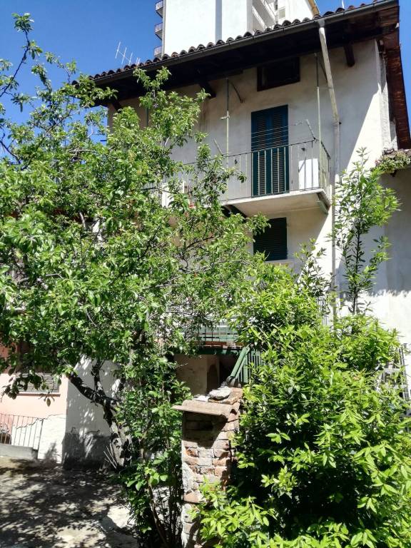 Casa Indipendente in vendita a Novi Ligure via Dominio