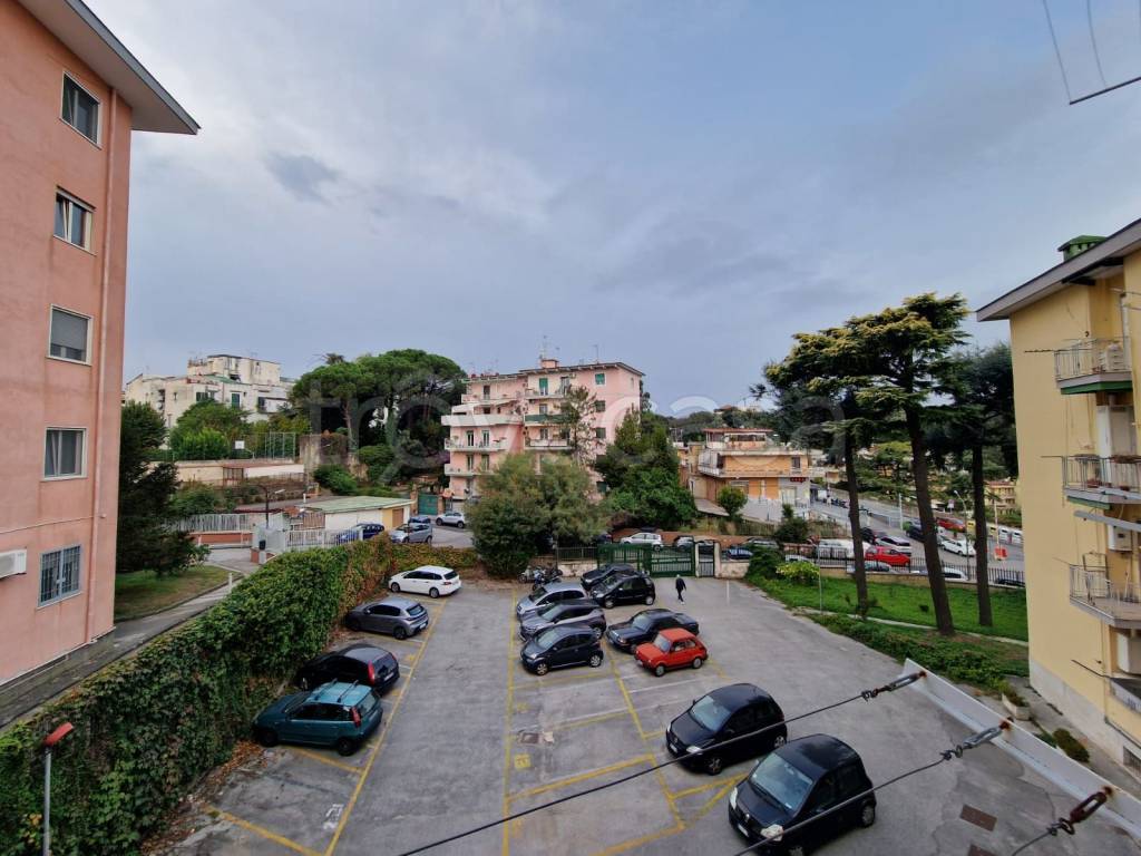 Appartamento in vendita a Napoli via Sant'Antonio a Capodimonte
