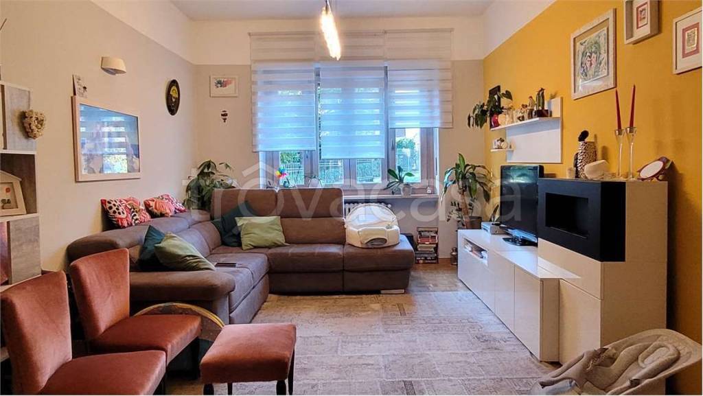 Appartamento in vendita a Pinerolo viale rimembranza , 91