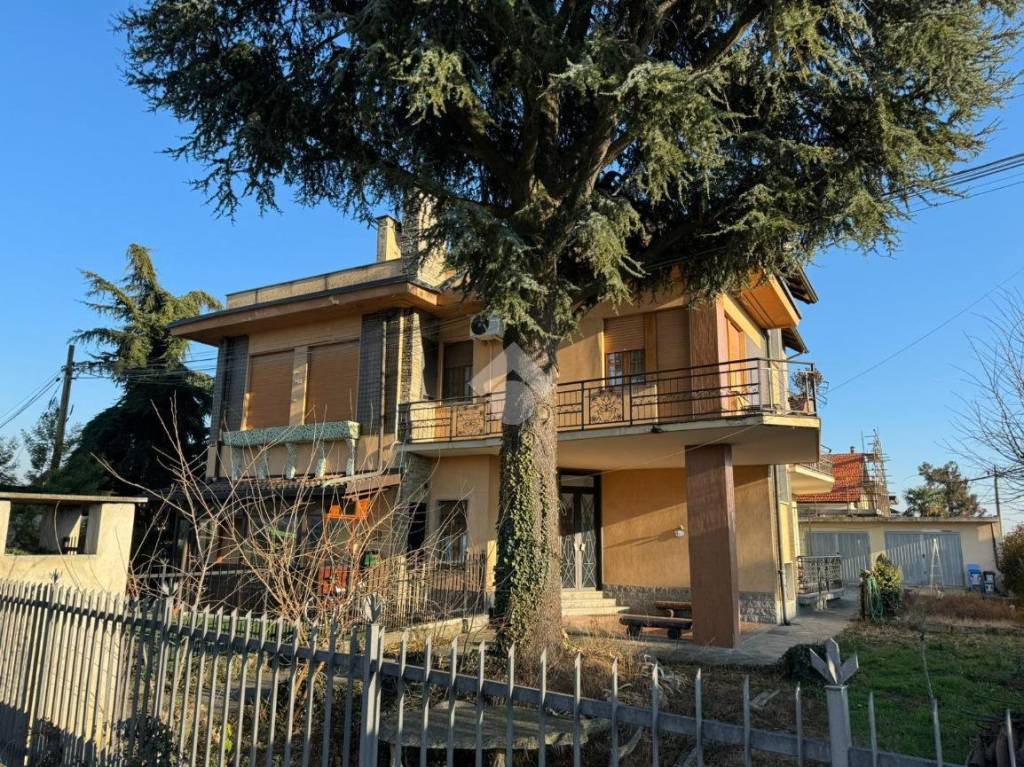 Appartamento in vendita a Rivalta di Torino via Vittoria Nenni, 13