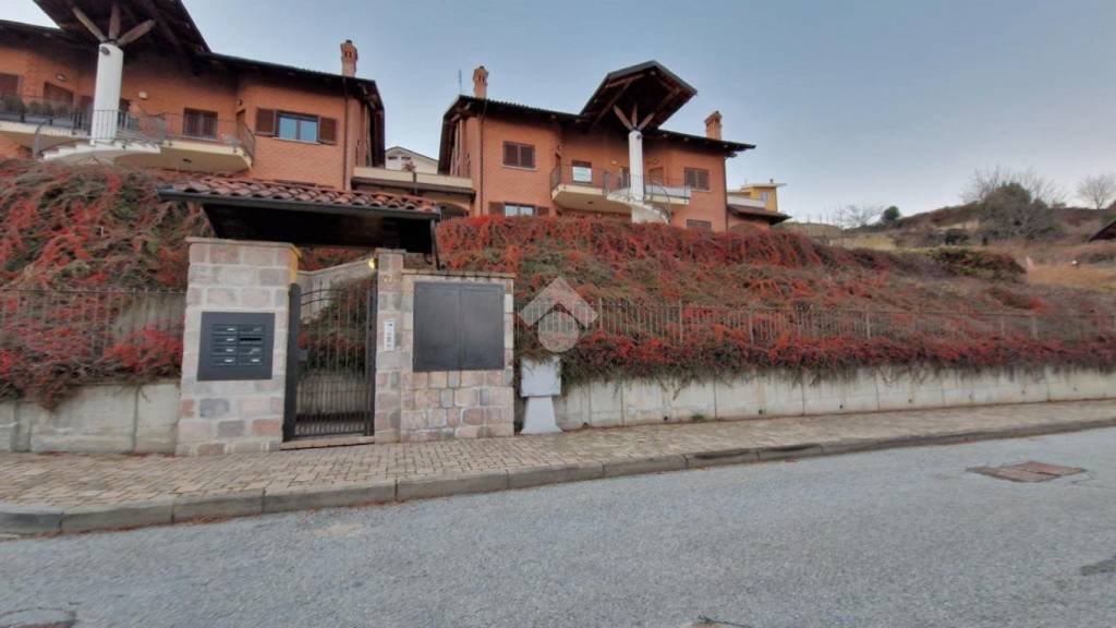 Appartamento in vendita a Castagneto Po strada Ossole, 42