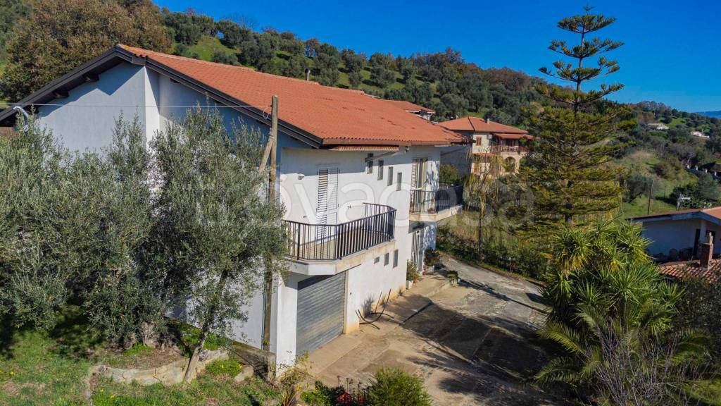 Villa in vendita a Montalto Uffugo via Lucchetta