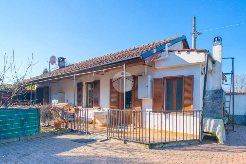 Casa Indipendente in vendita a Rivoli via lincoln, 50