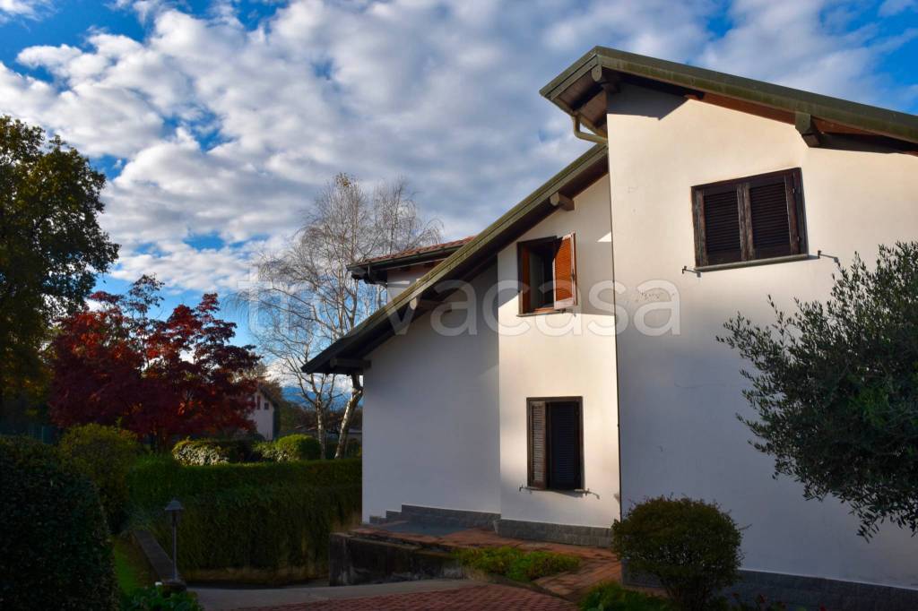 Villa in vendita a Varese via del Gaggio, 30