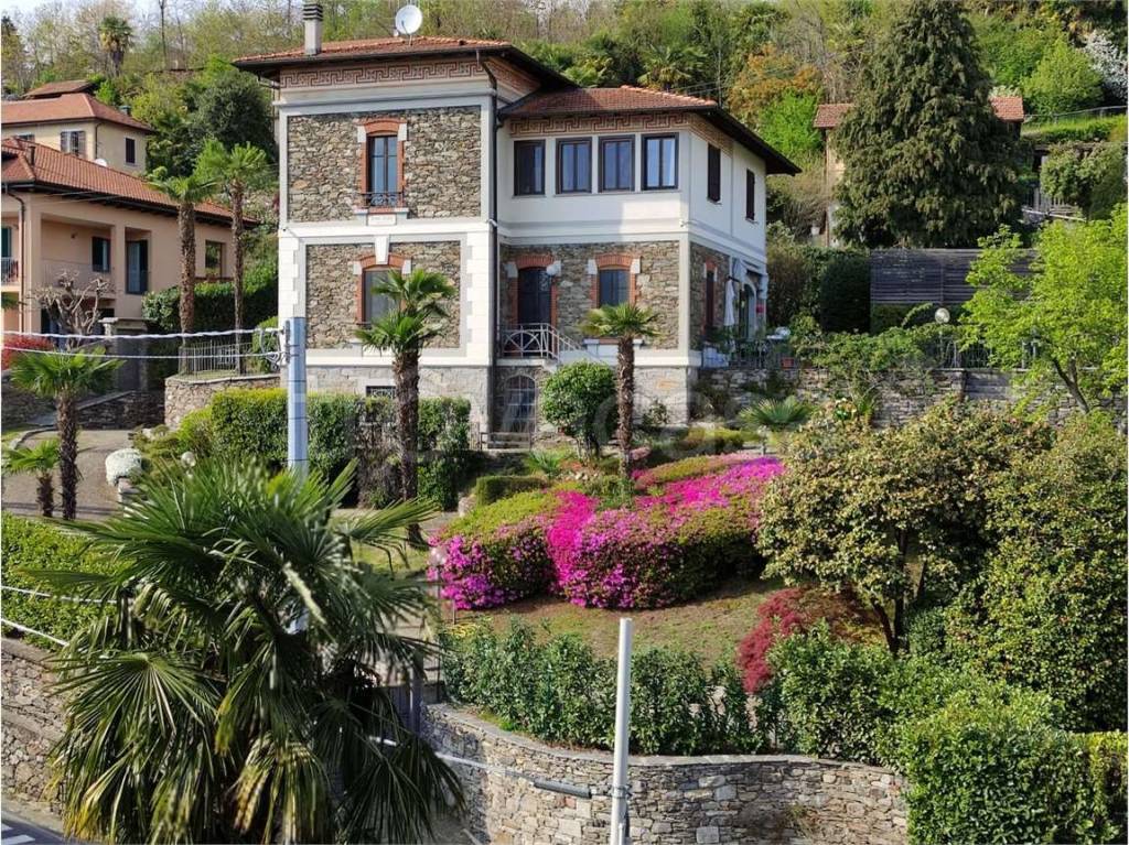 Villa in vendita a Verbania via Zappelli, 22
