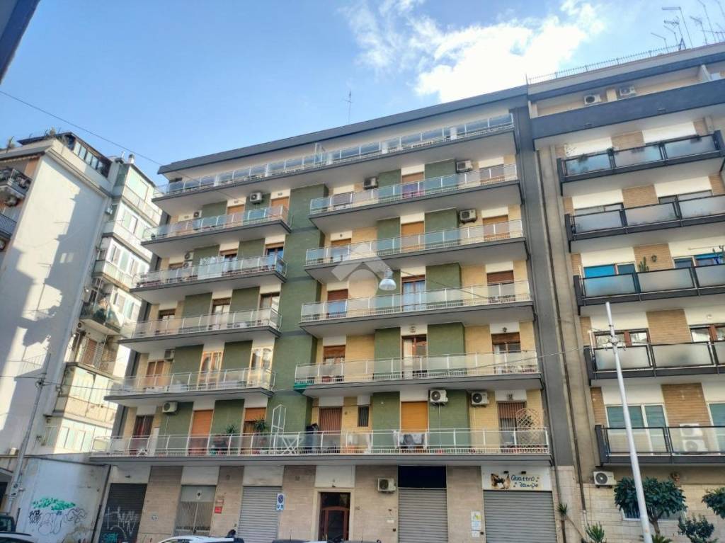 Appartamento in vendita a Taranto via Puglia, 113
