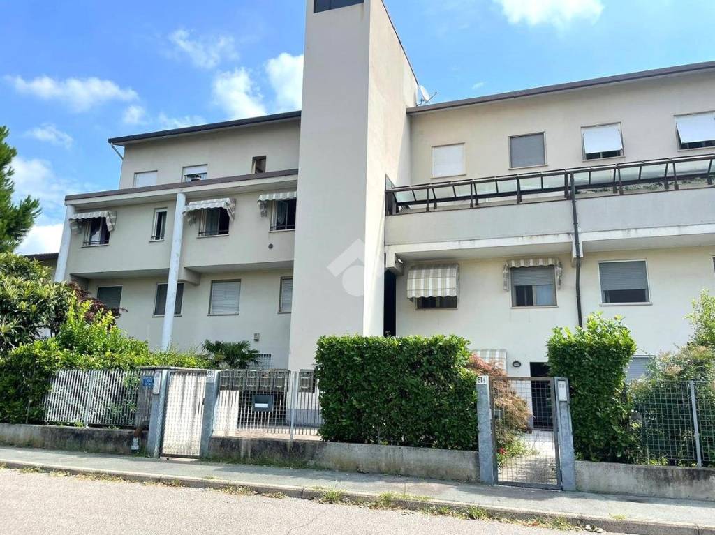 Appartamento in vendita a Legnano civile via ciro menotti, 81