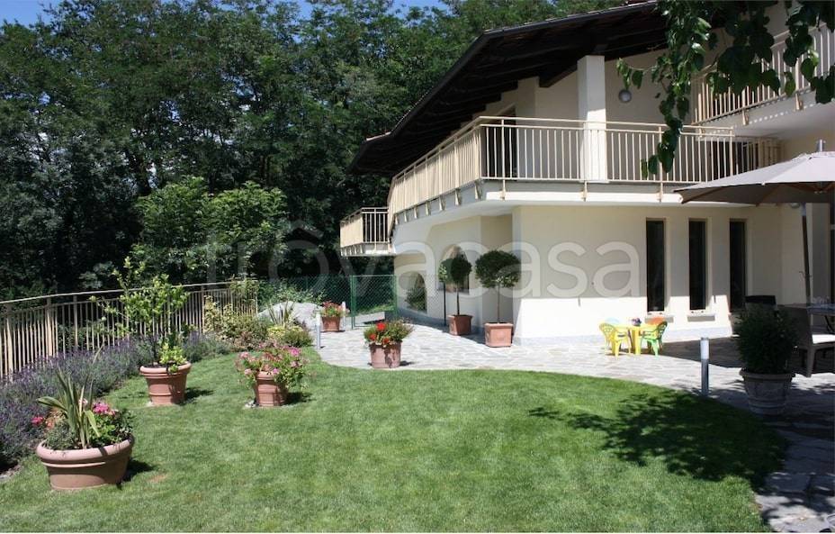 Villa in vendita a Pavone Canavese via Trento, 34