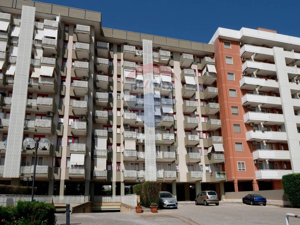 Appartamento in vendita a Bari via Ada Negri, 19
