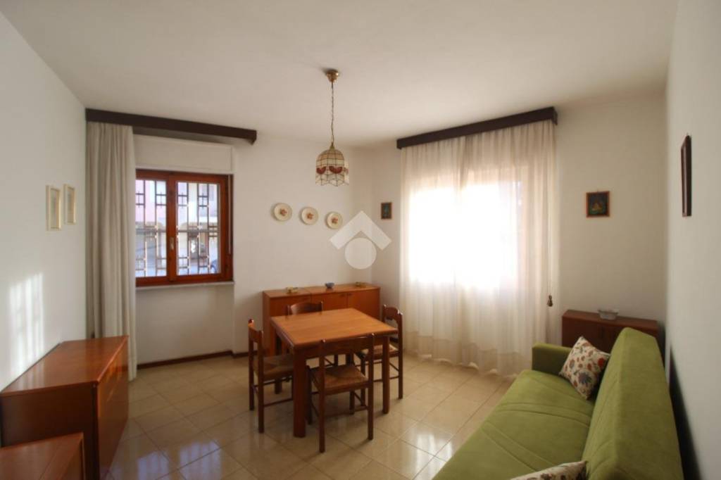 Appartamento in vendita a Quartu Sant'Elena via s. Benedetto, 100