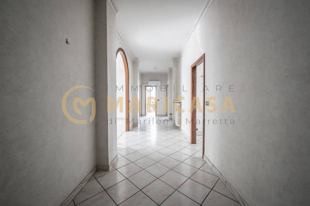Appartamento in vendita a Modena viale Gaetano Storchi, 32