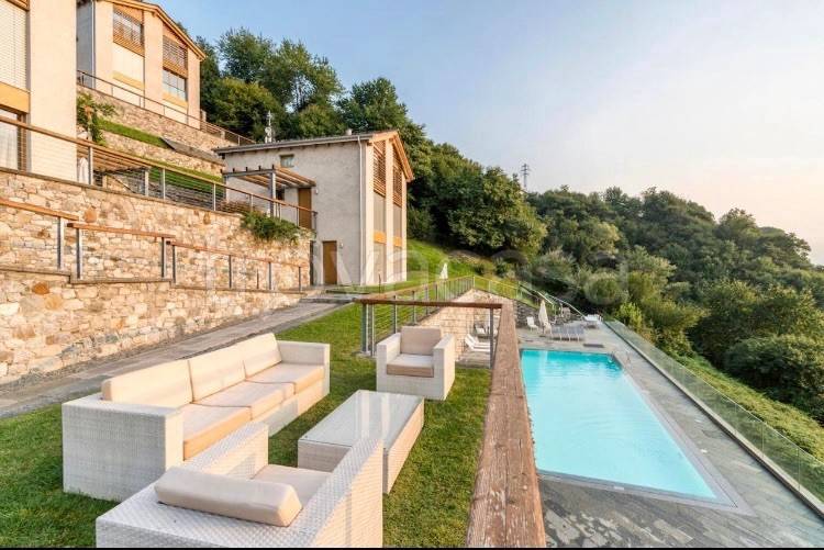 Appartamento in in vendita da privato a Bellano frazione Costa