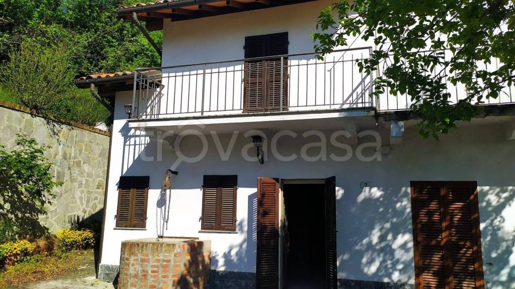 Villa in vendita a Camino via Zizano, 9