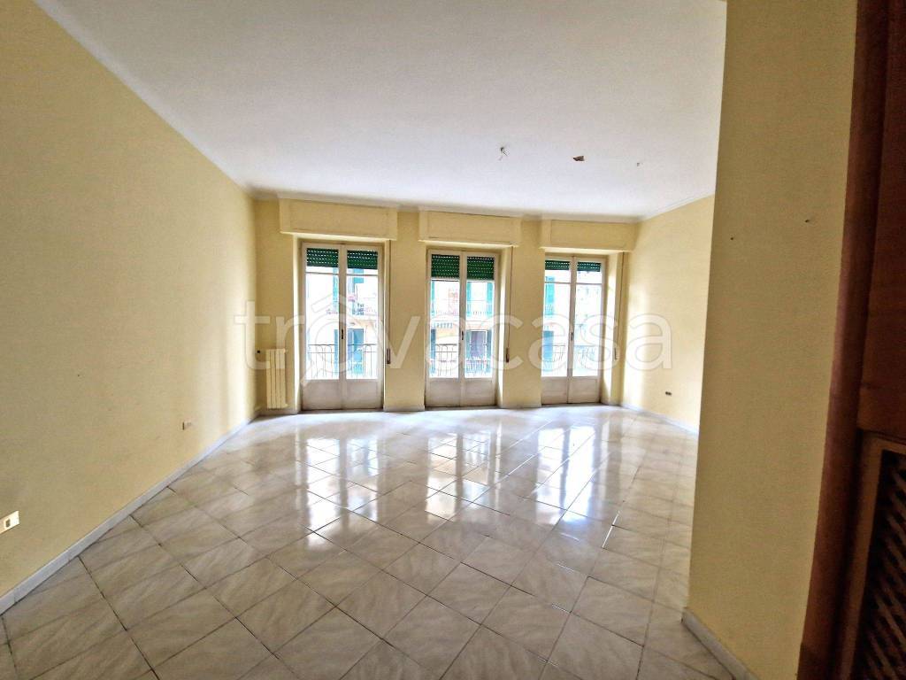 Appartamento in in vendita da privato a Napoli piazza Medaglie d'Oro