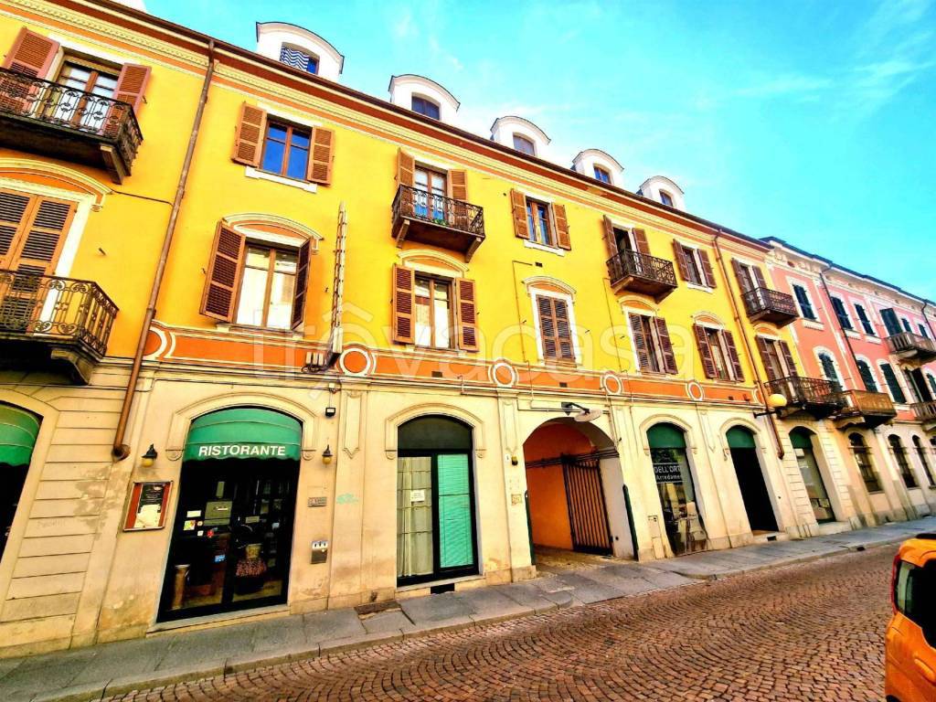 Appartamento in vendita a Biella via Garibaldi, 6