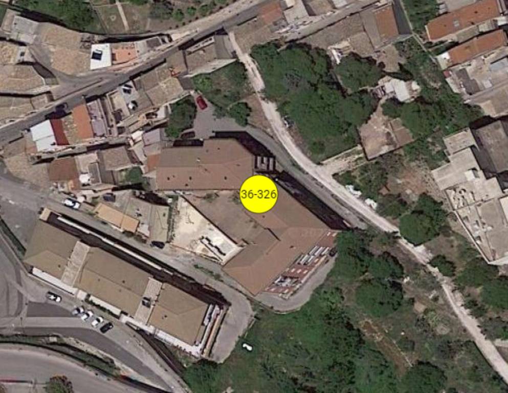 Garage in vendita a Palazzolo Acreide via Carceri, 47