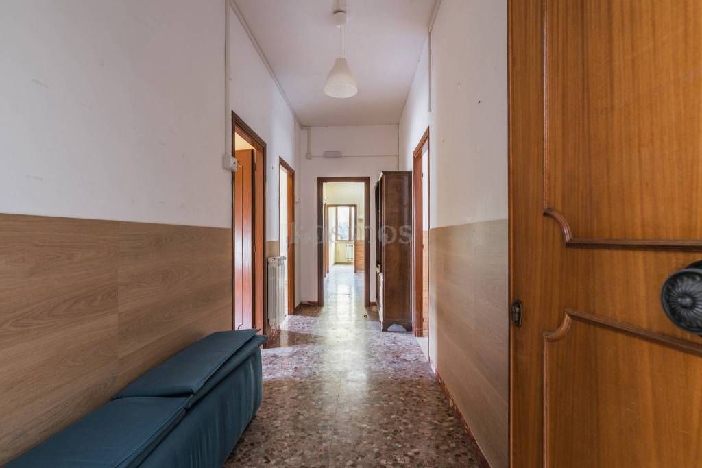 Appartamento in vendita a Roma via Vicoforte