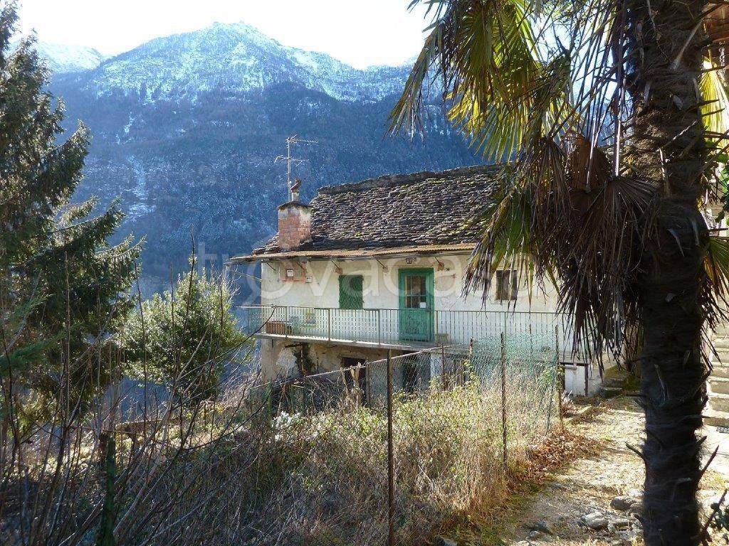 Casa Indipendente in vendita a Varzo frazione Piaggio, 38