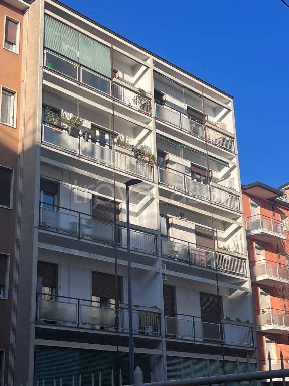 Appartamento in in vendita da privato a Bergamo via Nino Bixio, 1