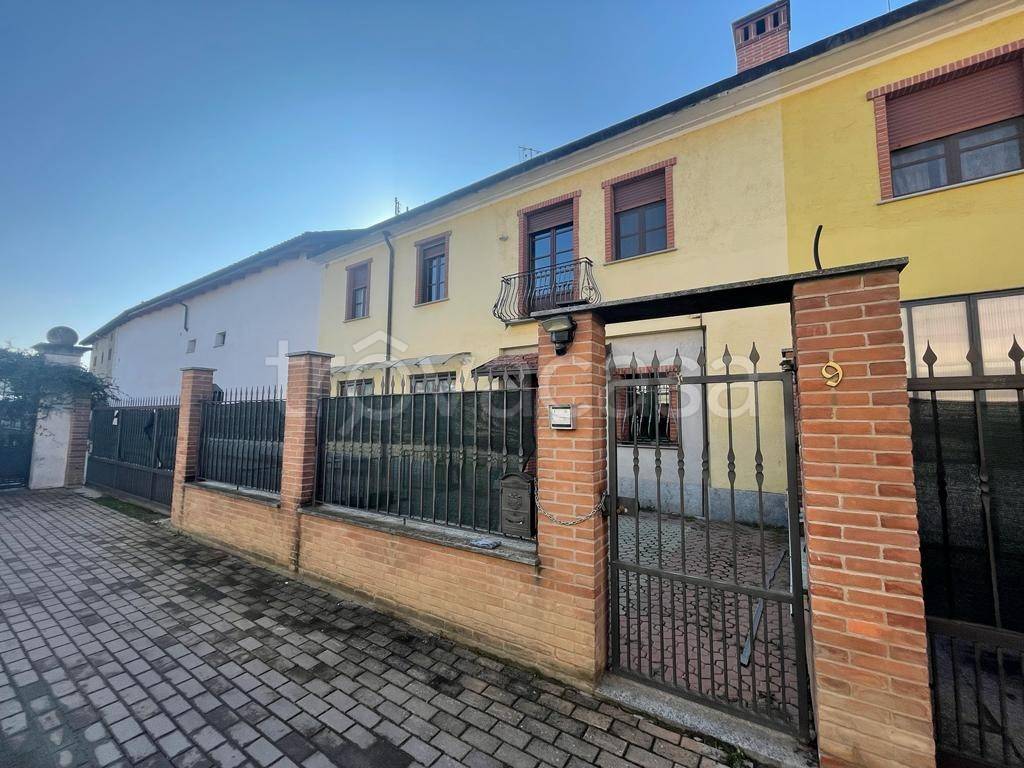 Villa in vendita a Sommariva del Bosco via Camillo Benso di Cavour