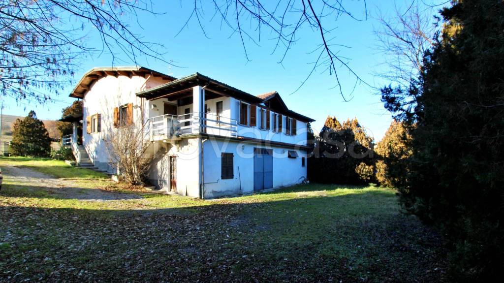 Villa in vendita a Pietra de' Giorgi strada Provinciale dello Scuropasso, 79