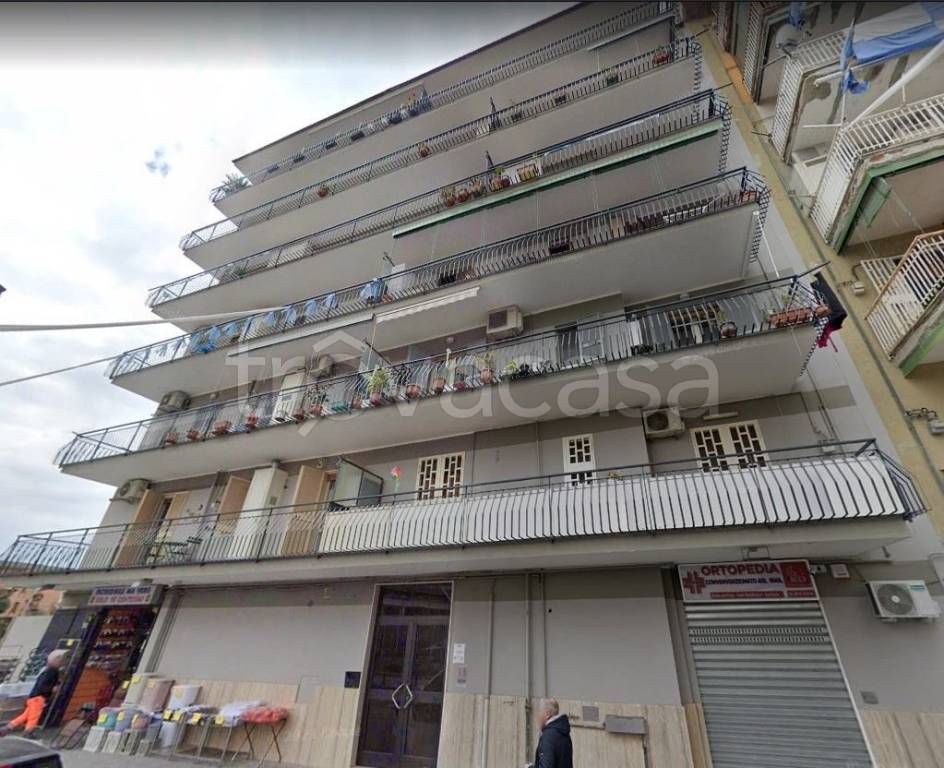 Appartamento in in vendita da privato a Napoli via Empedocle