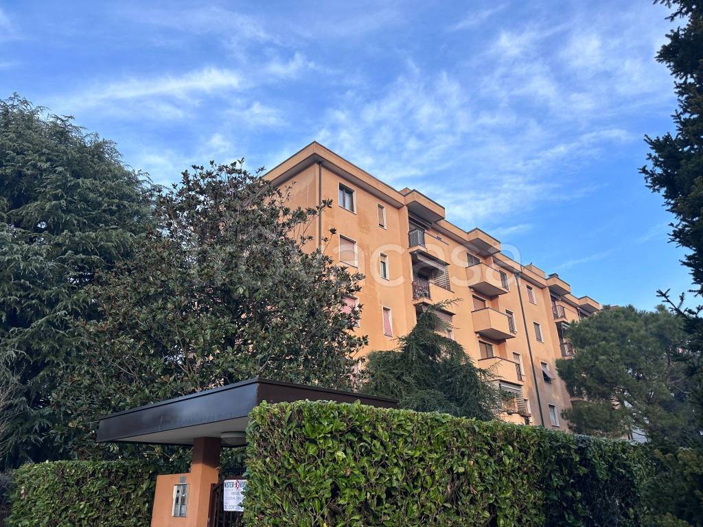 Appartamento in vendita a Muggiò via Sondrio, 26